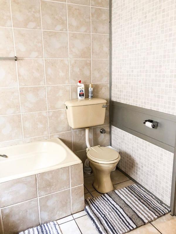 To Let 3 Bedroom Property for Rent in Strand Western Cape